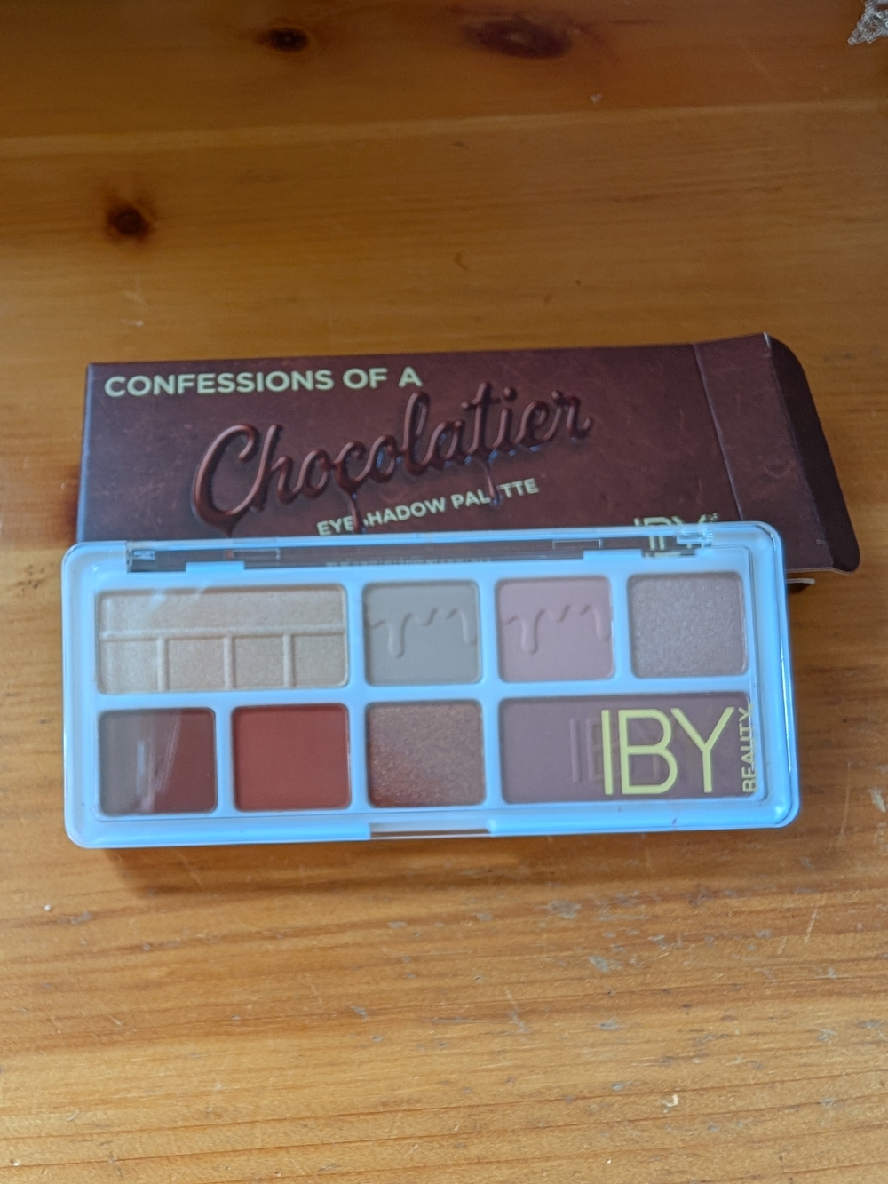 New With Tags IBY Confessions of a Chocolatier Eyeshadow Palette
